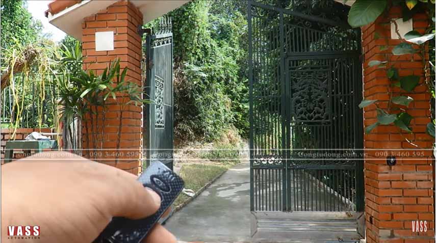 Cong tu dong am san R18 TAU ITALIA