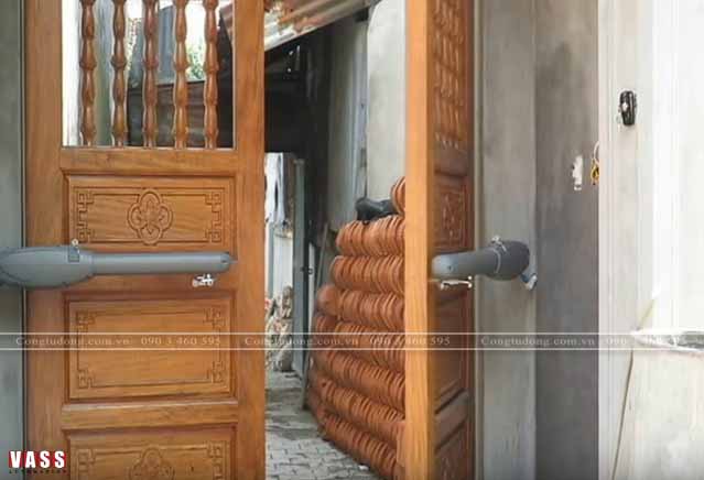 motor cổng tự động cánh tay đòn hãng TAU ITALIA